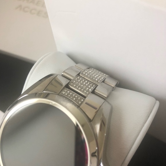 Micheal Kors smart watch main image 2